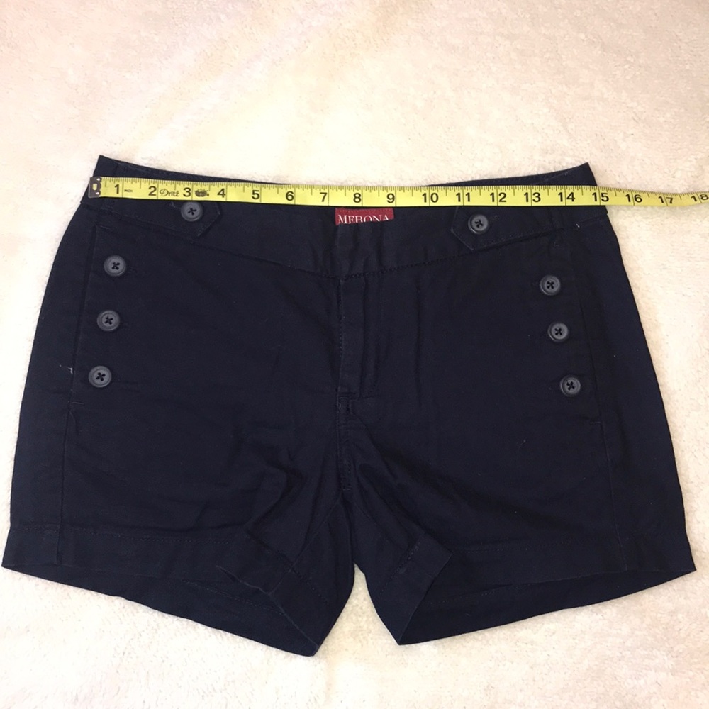 3 for $15 or 5 for $25 🌺🛍
Merona Navy Shorts